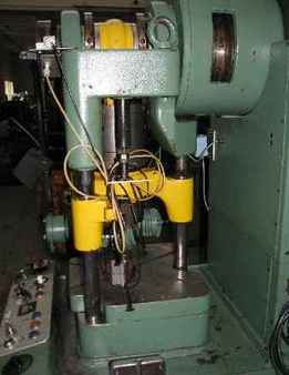 Automatic stamping machine BRUDERER BSTA 30 3 Säulen photo on Industry-Pilot