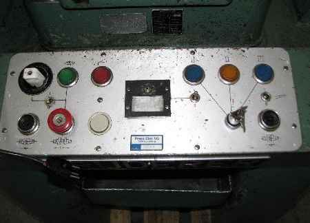 Automatic stamping machine BRUDERER BSTA 30 3 Säulen photo on Industry-Pilot
